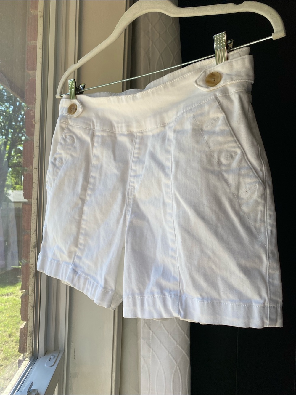 White Women's Petite Casual Pleated Shorts